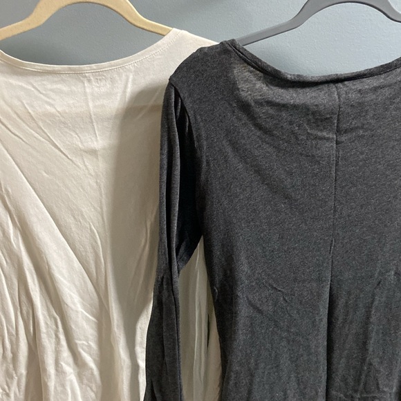 Lot of 2 Ann Taylor Loft festive long sleeve shirts - Picture 4 of 4